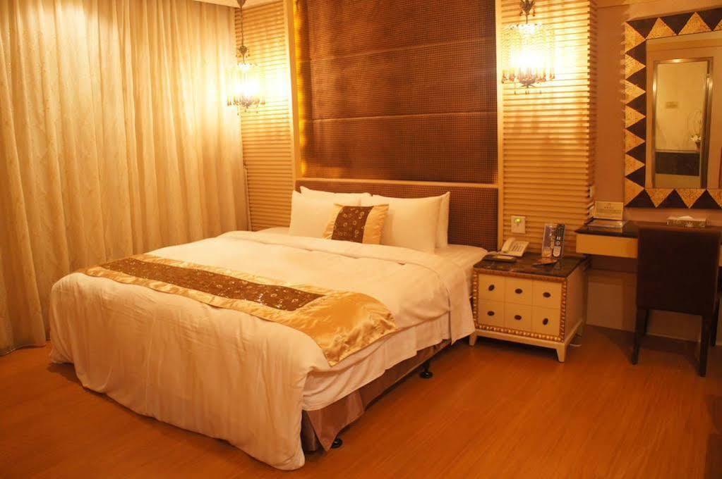 R7 Hotel Kaohsiung Exterior foto